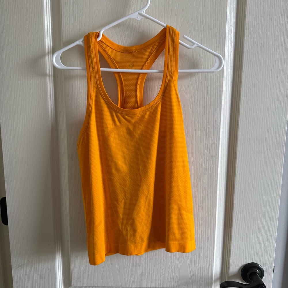 Lululemon tank